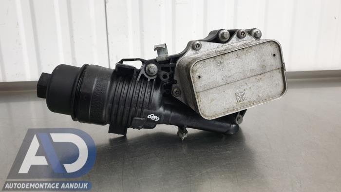 Gebrauchte Ölfiltergehäuse Mini Mini (F56) 1.5 12V Cooper Preis € 99,99 Margenregelung angeboten von Autodemontage Aandijk