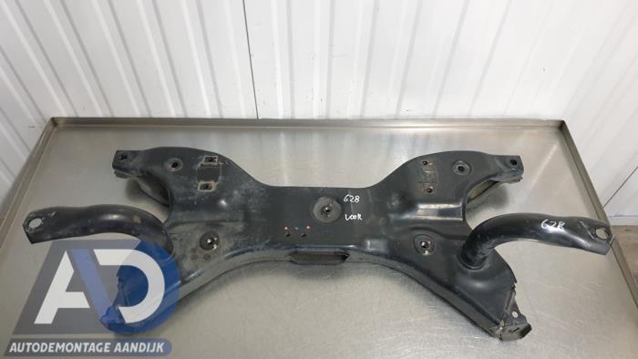 Begagnade Underram Mitsubishi Space Star (A0) 1.2 12V Pris € 124,99 Marginaltabell erbjuds av Autodemontage Aandijk