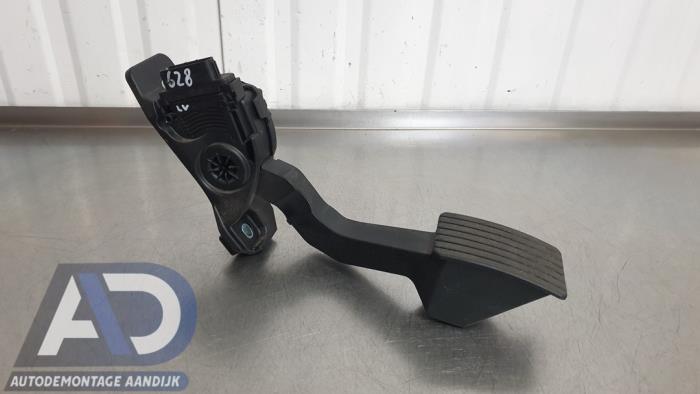 Begagnade Gaspedalsensor Mitsubishi Space Star (A0) 1.2 12V Pris € 19,99 Marginaltabell erbjuds av Autodemontage Aandijk