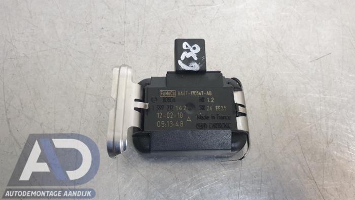 Begagnade Regnsensor Ford Fiesta 6 (JA8) 1.6 TDCi 16V 90 Pris € 29,99 Marginaltabell erbjuds av Autodemontage Aandijk