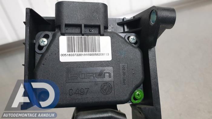 Gaspedalposition Sensor van een Fiat 500 (312) 1.2 2013