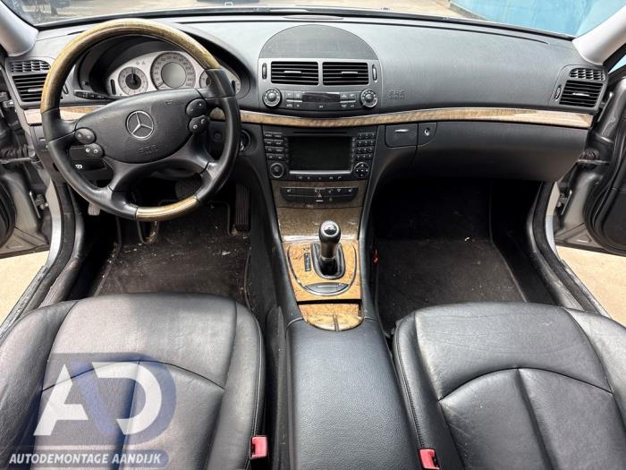 Begagnade Airbagset + modul Mercedes E Combi (S211) 3.0 E-280 CDI V6 24V Pris € 299,99 Marginaltabell erbjuds av Autodemontage Aandijk