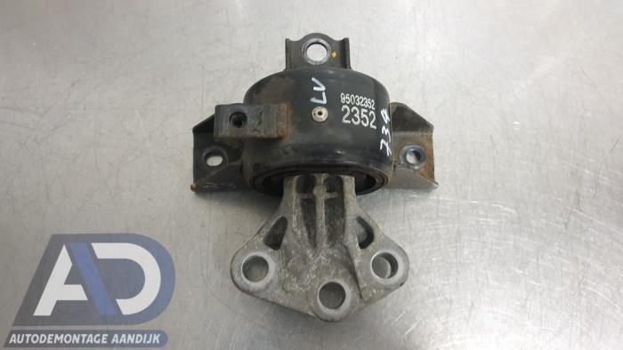 Usagé Support moteur Chevrolet Aveo (300) 1.2 16V Prix € 29,99 Règlement à la marge proposé par Autodemontage Aandijk