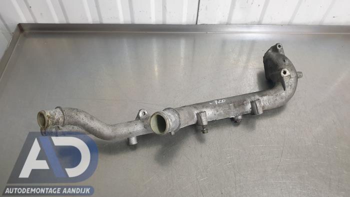 Begagnade Vattenrör Alfa Romeo 159 (939AX) 2.4 JTDm 20V Pris € 39,99 Marginaltabell erbjuds av Autodemontage Aandijk