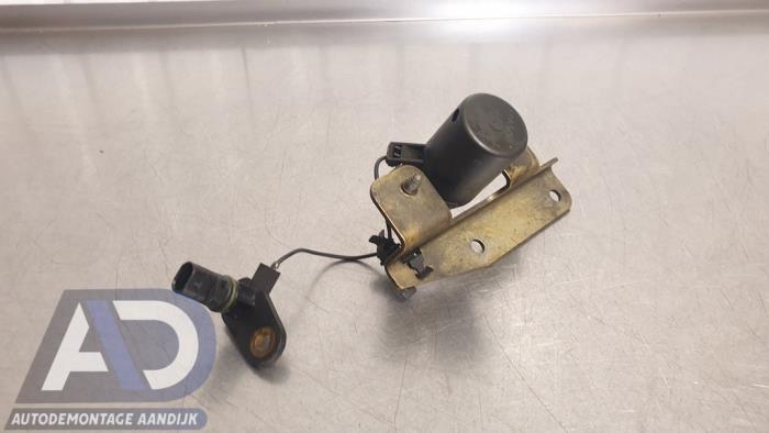 Begagnade TDC-sensor Mercedes E Combi (S211) 3.0 E-280 CDI V6 24V Pris € 24,99 Marginaltabell erbjuds av Autodemontage Aandijk