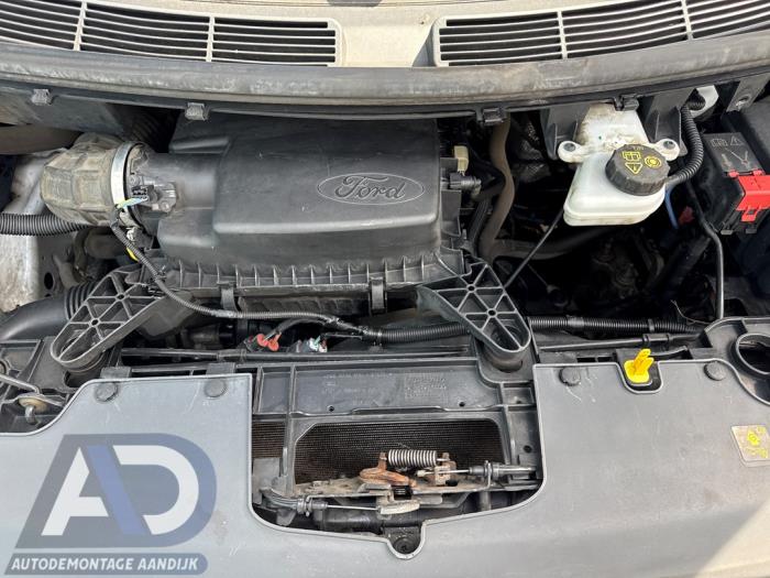 Usagé Boîte de vitesse Ford Transit Custom 2.0 TDCi 16V Eco Blue 105 Prix € 999,99 Règlement à la marge proposé par Autodemontage Aandijk