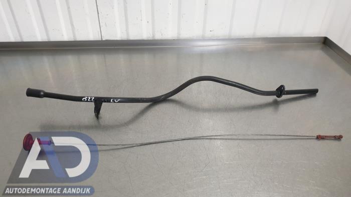 Gebrauchte Ölmessstab Mercedes E Combi (S211) 3.0 E-280 CDI V6 24V Preis € 29,99 Margenregelung angeboten von Autodemontage Aandijk