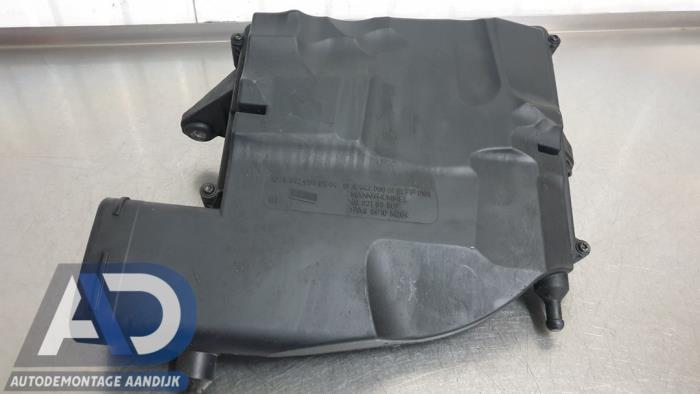 Begagnade Luftfilterhus Mercedes E Combi (S211) 3.0 E-280 CDI V6 24V Pris € 24,99 Marginaltabell erbjuds av Autodemontage Aandijk