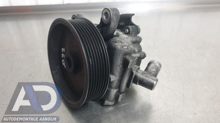 Usagé Pompe de direction Mercedes E Combi (S211) 3.0 E-280 CDI V6 24V Prix € 99,99 Règlement à la marge proposé par Autodemontage Aandijk