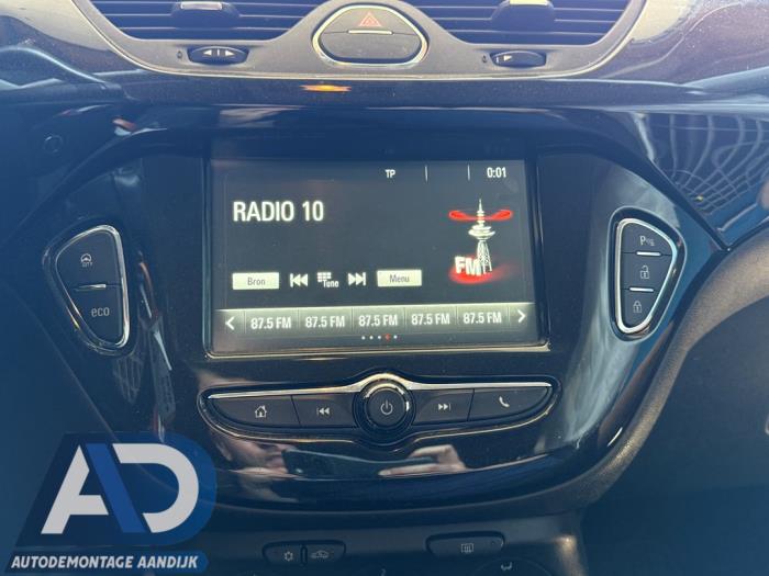 Używane Radio Opel Corsa E 1.4 Turbo 16V Cena € 199,99 Procedura marży oferowane przez Autodemontage Aandijk