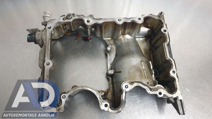 Ölwanne van een Opel Corsa E 1.0 SIDI Turbo 12V 2016