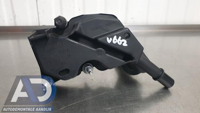 Begagnade PCV-ventil Ford Puma 1.0 Ti-VCT EcoBoost mHEV 12V Pris € 24,99 Marginaltabell erbjuds av Autodemontage Aandijk