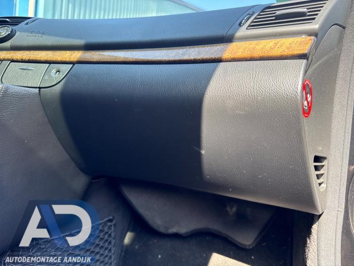 Begagnade Handskfack Mercedes E Combi (S211) 3.5 E-350 V6 24V Pris € 34,99 Marginaltabell erbjuds av Autodemontage Aandijk