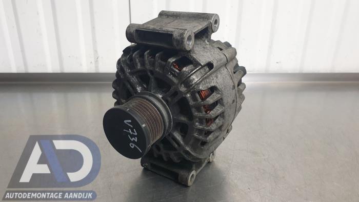 Usagé Dynamo Mercedes C Estate (S204) 1.8 C-250 CGI 16V Prix € 119,99 Règlement à la marge proposé par Autodemontage Aandijk