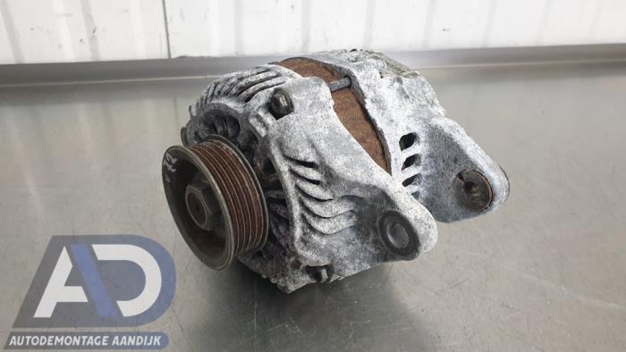 Usagé Dynamo Mitsubishi Colt (Z2/Z3) 1.3 16V Prix € 24,99 Règlement à la marge proposé par Autodemontage Aandijk