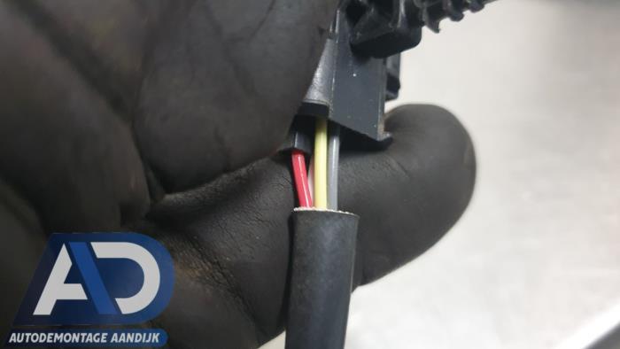 Lambda probe from a Ford Fiesta 6 (JA8) 1.0 EcoBoost 12V 100 2014