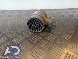 Luftmassenmesser van een Alfa Romeo 156 (932) 2.0 Twin Spark 16V 2000