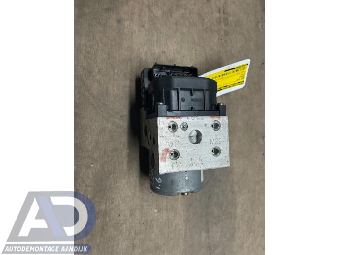 Pompa ABS z Mazda MX-5 (NB18/35/8C) 1.6i 16V 2001