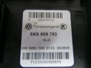 Used Door window motor Volkswagen Golf VI (5K1) 2.0 TDI 16V 4Motion Price € 34,99 Margin scheme offered by Autodemontage Aandijk