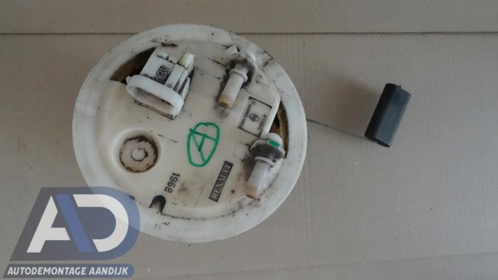 Gebrauchte Kraftstoffpumpe Elektrisch Renault Megane Scénic (JA) 2.0 RT Preis € 24,99 Margenregelung angeboten von Autodemontage Aandijk