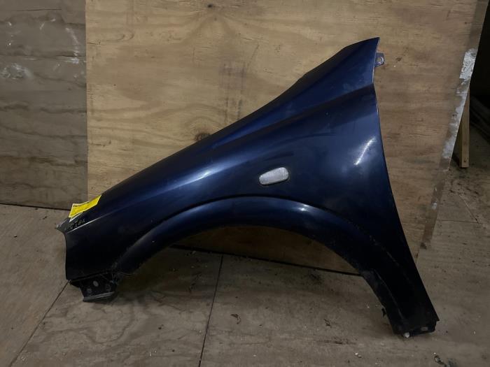 Front wing, left from a Opel Astra G (F08/48) 1.6 16V 2000