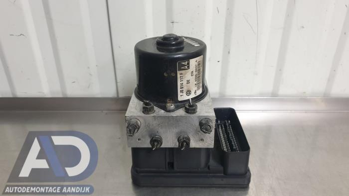 Begagnade ABS-pump Audi A3 (8L1) 1.6 Pris € 34,99 Marginaltabell erbjuds av Autodemontage Aandijk