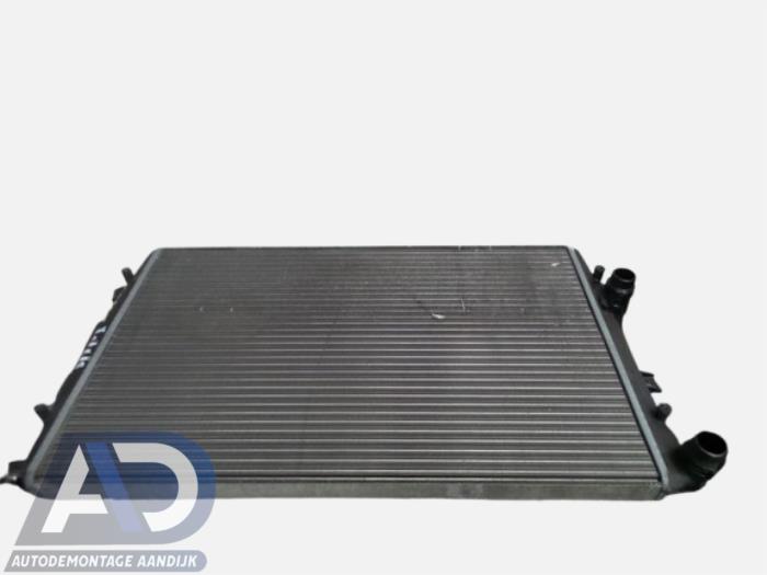 Used Radiator Volkswagen Golf V (1K1) 1.9 TDI Price € 34,99 Margin scheme offered by Autodemontage Aandijk