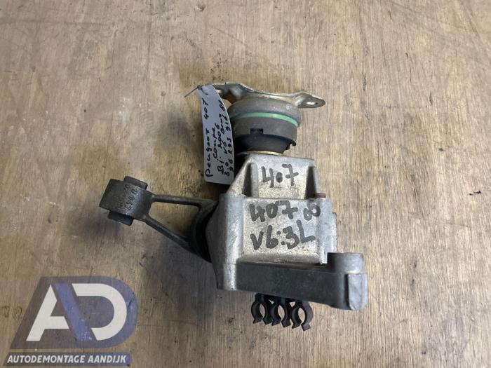 Used Engine mount Peugeot 407 (6C/J) 3.0 V6 24V VVT Price € 39,99 Margin scheme offered by Autodemontage Aandijk