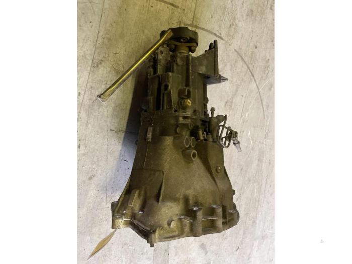 Gearbox from a BMW 3 serie Compact (E46/5) 316ti 16V 2003