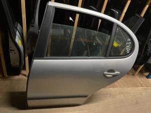 Gebrauchte Tür 4-türig links hinten Seat Leon (1M1) 1.4 16V Preis € 60,00 Margenregelung angeboten von Autodemontage Aandijk