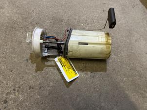 Usados Bomba eléctrica de combustible Peugeot Boxer (244) 2.8 HDi 127 Precio € 49,99 Norma de margen ofrecido por Autodemontage Aandijk