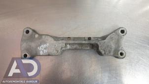 Engine mount from a Peugeot 207 CC (WB) 1.6 16V 2009