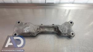 Engine mount from a Peugeot 207 CC (WB) 1.6 16V 2009
