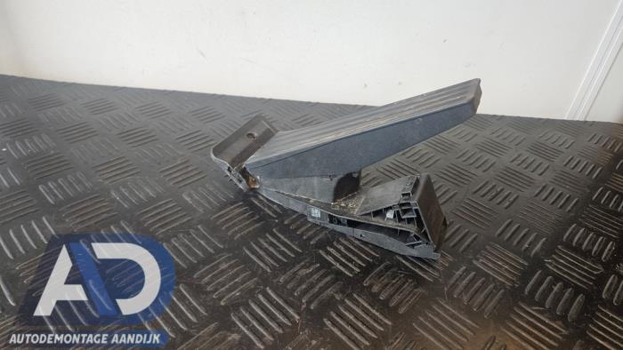 Begagnade Gaspedalsensor BMW 3 serie Touring (E91) 325d 24V Pris € 34,99 Marginaltabell erbjuds av Autodemontage Aandijk