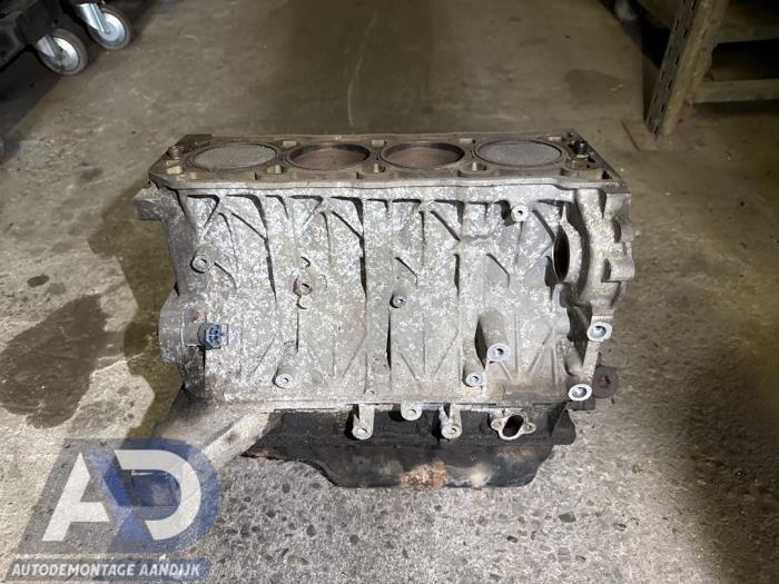 Used Engine crankcase Rover 200 (RF) 214 Si 1.4 16V Price € 149,99 Margin scheme offered by Autodemontage Aandijk