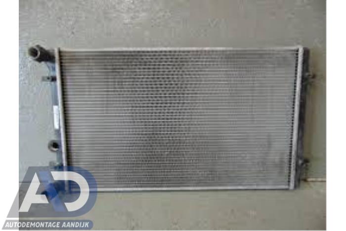 Usagé Radiateur Audi A3 (8L1) 1.8 T 20V Prix € 39,99 Règlement à la marge proposé par Autodemontage Aandijk