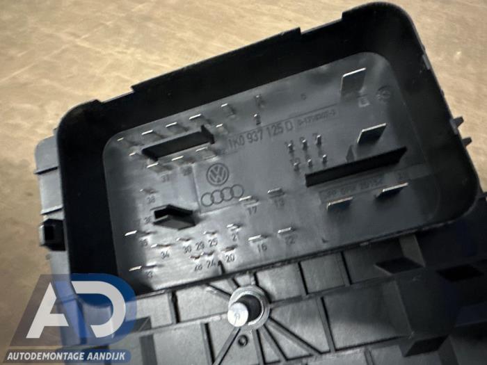 Fuse box Volkswagen Golf VI 1.6 1K0937125D TYCO