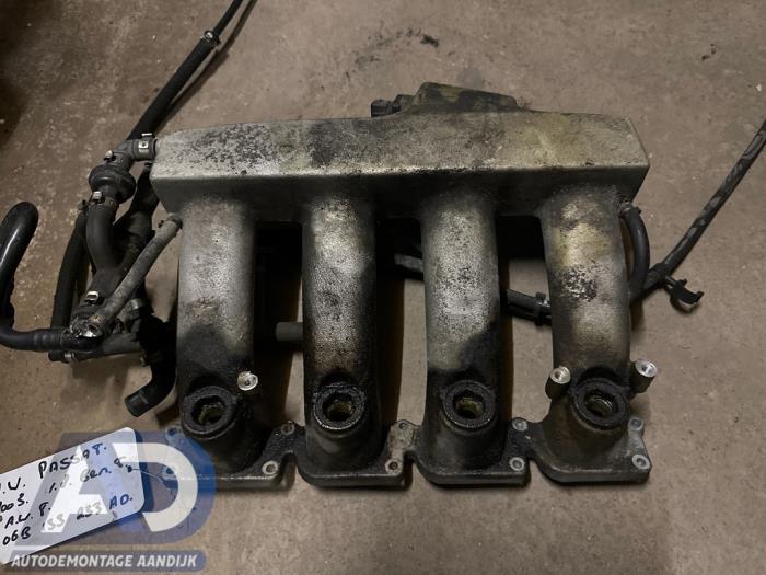 Używane Kolektor dolotowy Volkswagen Passat (3B3) 1.8 Turbo 20V Cena € 64,99 Procedura marży oferowane przez Autodemontage Aandijk