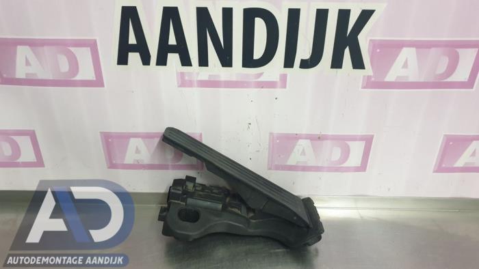 Begagnade Gaspedalsensor Volkswagen Golf V (1K1) 2.0 TDI 16V 4Motion Pris € 19,99 Marginaltabell erbjuds av Autodemontage Aandijk