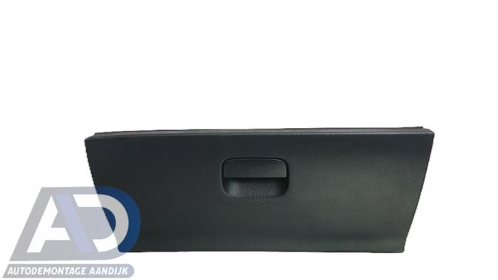 Gebrauchte Handschuhfach Peugeot RCZ (4J) 1.6 16V THP Preis € 39,99 Margenregelung angeboten von Autodemontage Aandijk