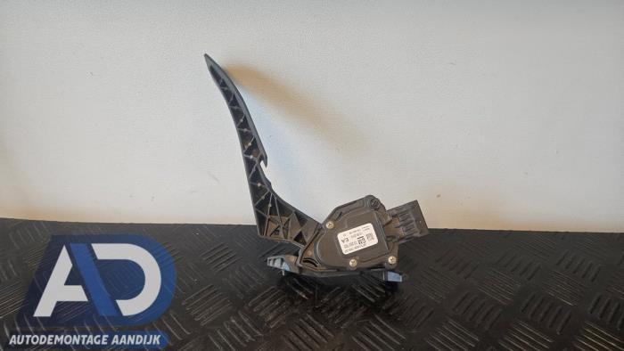 Gaspedalposition Sensor van een Opel Astra J (PC6/PD6/PE6/PF6) 1.4 16V ecoFLEX 2010