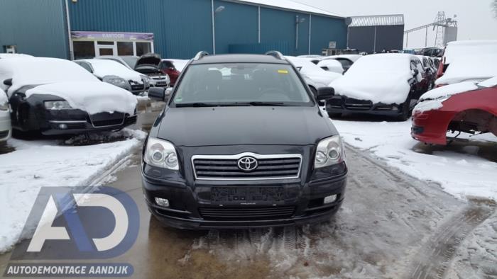 Usados Subchasis Toyota Avensis Wagon (T25/B1E) 2.0 16V D-4D Precio € 79,99 Norma de margen ofrecido por Autodemontage Aandijk