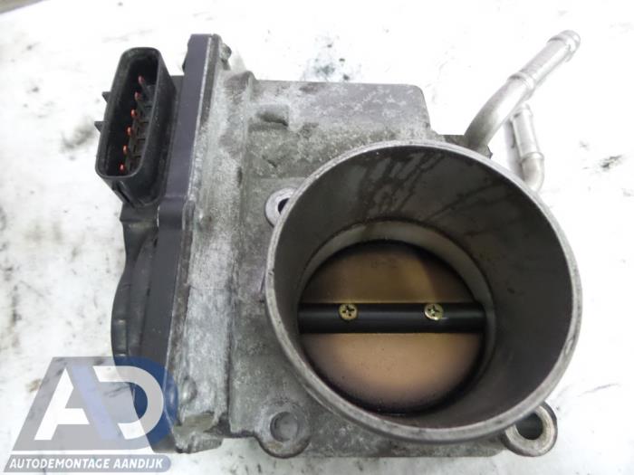 Gebrauchte Drosselklappengehäuse Toyota Avensis (T25/B1B) 1.8 16V VVT-i Preis € 29,99 Margenregelung angeboten von Autodemontage Aandijk
