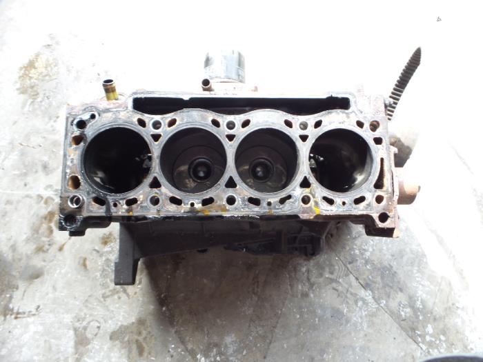 Engine crankcase from a Vauxhall Vivaro A 1.9 DTI 16V 2004