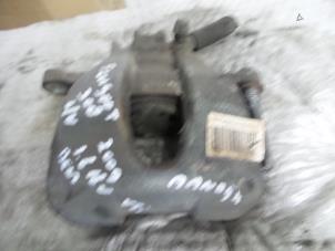 Used Front brake calliper, left Peugeot 308 Price on request offered by Autodemontage Aandijk