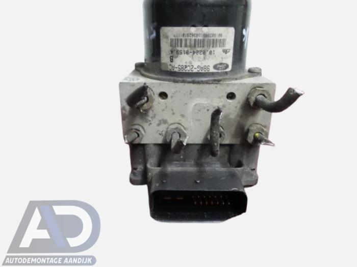 Begagnade ABS-pump Ford Focus 1 Wagon 1.8 TDdi Pris € 29,99 Marginaltabell erbjuds av Autodemontage Aandijk