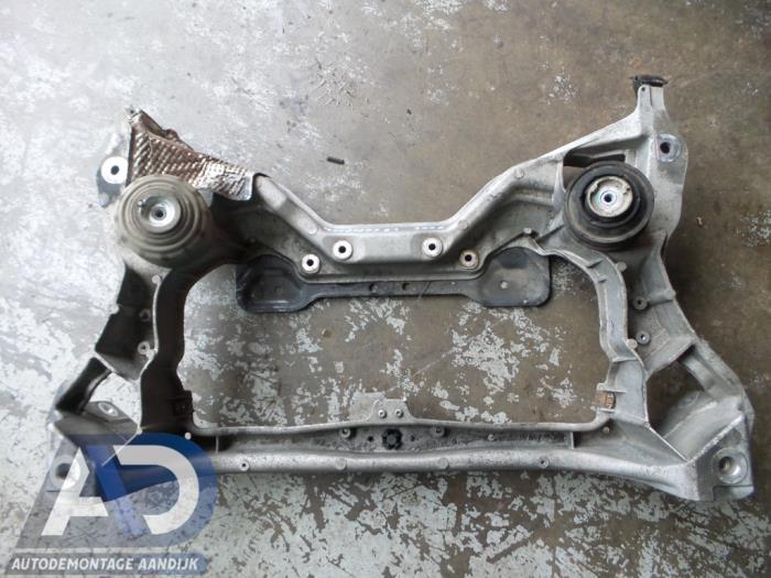 Used Subframe Mercedes C Sportcoupé (C203) 1.8 C-180K 16V Price € 99,99 Margin scheme offered by Autodemontage Aandijk