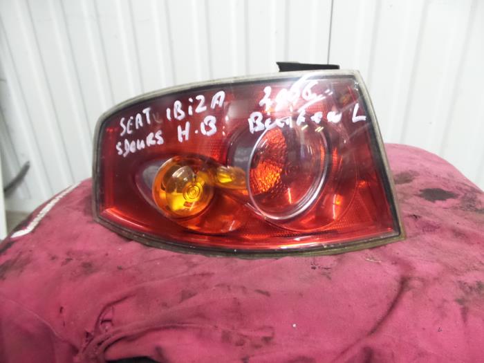 Taillight, left from a Seat Ibiza III (6L1) 1.2 12V 2006