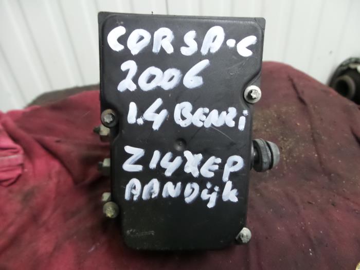 ABS pump from a Opel Corsa C (F08/68) 1.4 16V Twin Port 2006