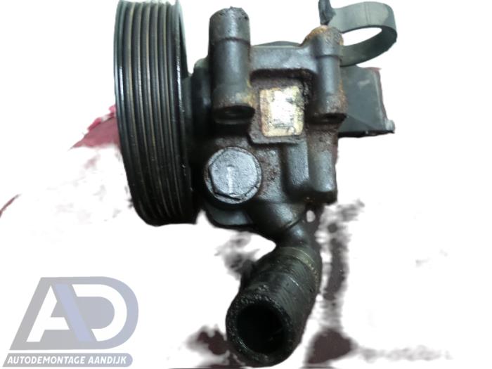 Usagé Pompe de direction Mazda 2 (NB/NC/ND/NE) 1.25 16V Prix € 34,99 Règlement à la marge proposé par Autodemontage Aandijk